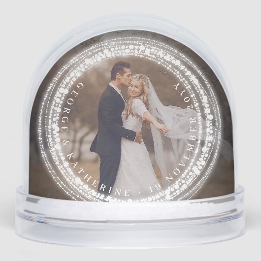Sparkling Lights Mr & Mrs First Christmas Photo Schneekugeln (Vorderseite)