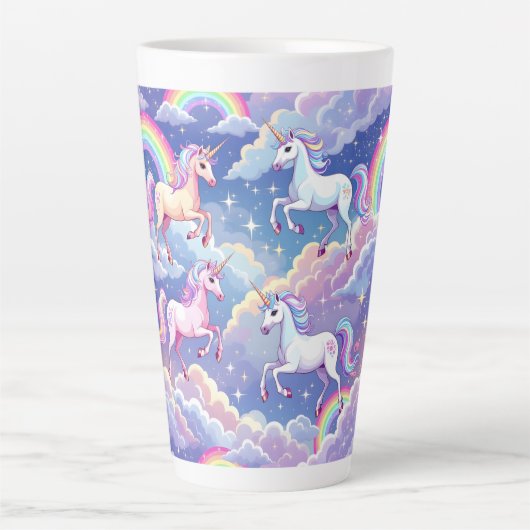 Sparkly rainbow and unicorns on clouds milchtasse (Vorderseite)