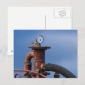 Sparrow auf einer roten Postkarte (Vorne/Hinten)