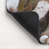 Sparrow im Winter mit Ihren Initialen Mousepad (Ecke)