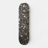 Sparse Leaves Camo Skateboard (Vorderseite)
