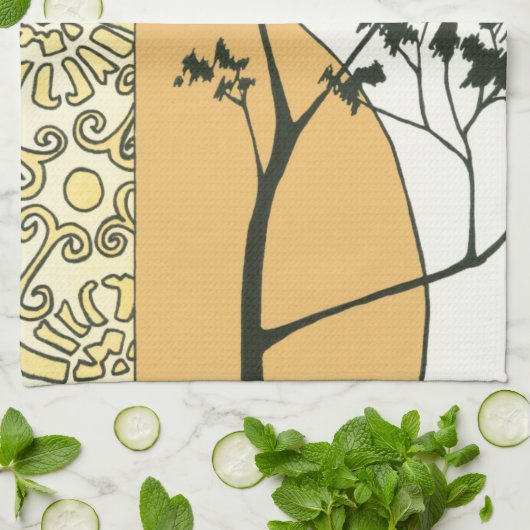 Sparse Tree Silhouette von Megan Meagher Geschirrtuch (Gefaltet)