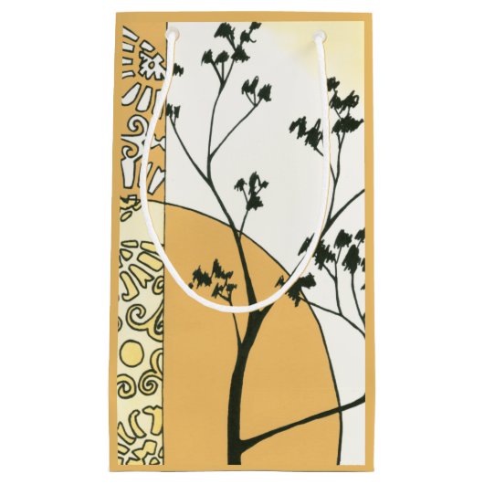 Sparse Tree Silhouette von Megan Meagher Kleine Geschenktüte (Vorderseite)