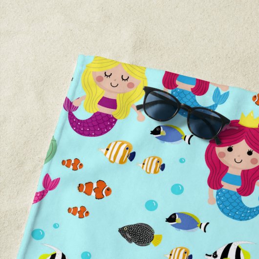 Spaß am farbenfrohen Strand der Meerjungfrau Strandtuch (Beispiel)
