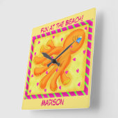 Spaß am Strand Whimsy Octopus Gelber Name Quadratische Wanduhr (Winkel)