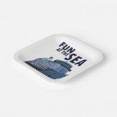 Spaß auf dem Party eines Kreuzfahrtschiffes Pappteller (Gewinkelt)