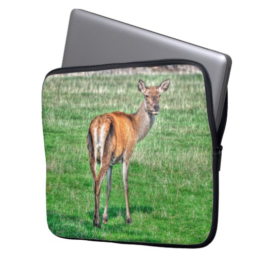 Spaß Design für das Kind in uns allen! Laptopschutzhülle (Vorderseite Links)