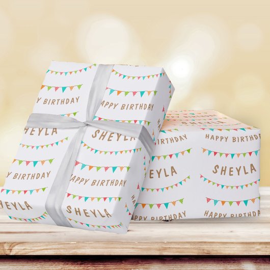Spaß farbenfrohe Jagdfahnen Name Happy Birthday Geschenkpapier