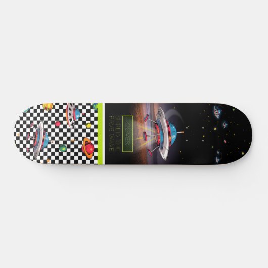 Spaß-fliegende Untertasse mit Planeten Skateboard (Horizontal)