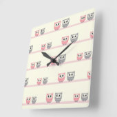 Spaß-gestreifte Eulen Quadratische Wanduhr (Winkel)