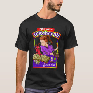 Spaß mit Hexerei ist wiccan-licious Necronomicon T-Shirt