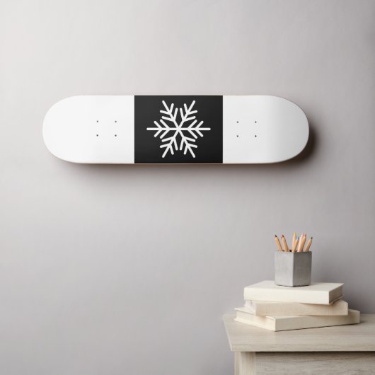 Spaß Moderne Schwarz-weiße Streifen Nordic Snowfla Skateboard (Wandkunst (Horz))