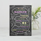Spaß & Trendy Calkboard 3. Geburtstagseinladungen Einladung (Stehend Vorderseite)