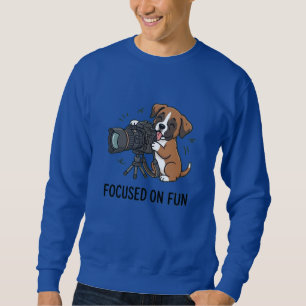 Spaßige Boxerwelpe mit Kamera, die sich auf Spaß k Sweatshirt