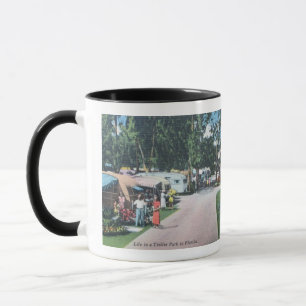 Spaßiger Vintage-Wohnwagenpark in Florida Tasse