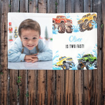 Spaßiges Monster-Truck-Foto zum 2. Geburtstag Pool