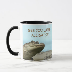 Spätere Alligator sehen Tasse