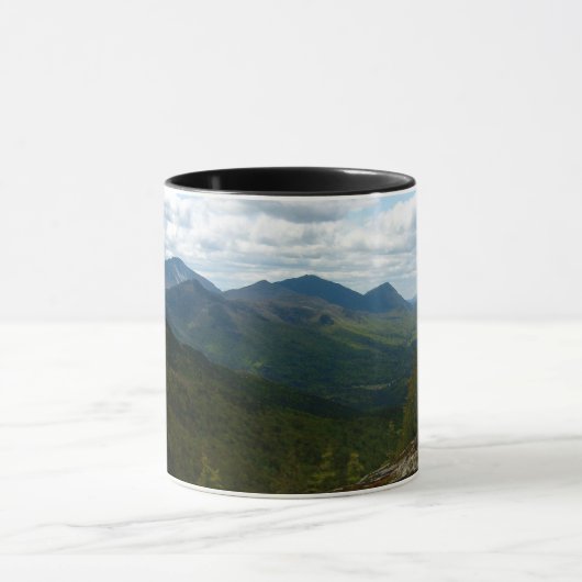 Spätfrühling-Gebirgspanorama Tasse (Zentrum)