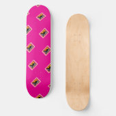Spazierdame in Schwarz Rosa Skateboard (Vorderseite)