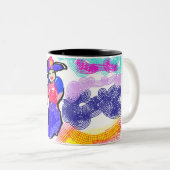 Spazieren Sie am Strand im Sommer Zweifarbige Tasse (VorderseiteRechts)