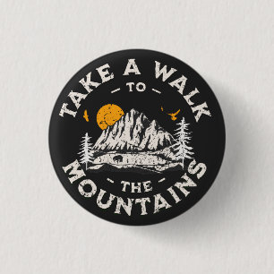 Spazieren Sie zu den Bergen im Freien Button
