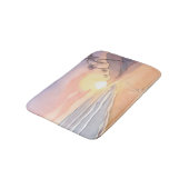 Spaziergang am Strand | Wasserfarbe Badematte (Schrägansicht)