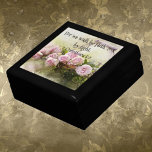 Spaziergang durch die Faith Keepake Box Erinnerungskiste<br><div class="desc">Schöne lackierte Geschenkboxen aus Holz mit einem Kachelinsatz aus Keramik mit der inspirierend Schrift "Für uns gehen wir durch Glauben,  nicht durch Sichtweise." — 2 Krinther 5:7. Ein nachdenklicher Sake für Schmuck,  Schmuckstücke oder kleine Schätze. Ein herzliches Geschenk der Ermutigung und des Glaubens für Geburtstage,  Abschlüsse,  oder nur weil.</div>