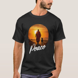 Spaziergang für den Frieden u2013 Mönch mit Aloka T-Shirt