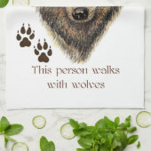 Spaziergänge mit Wolfen Wolf Zitat Geschirrtuch (Gefaltet)