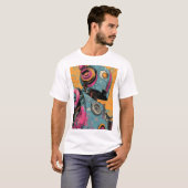 Speaker-Bot with Pink Headphones — Retro-Futurist T-Shirt (Vorne ganz)