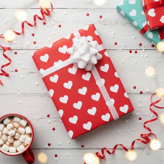 Special Occasion Red And White Heart Patterned Geschenkpapier