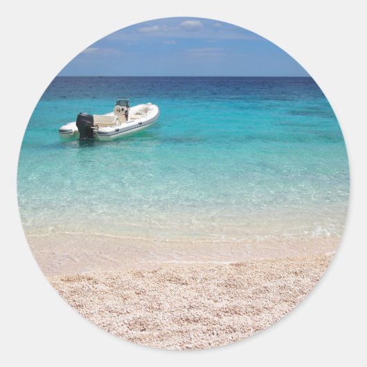 Speedboat im blauen Meer Runder Aufkleber (Vorderseite)