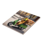 Speedservice: Meerkat liefert Pizza in Tuk-Tuk Fliese (Seite)