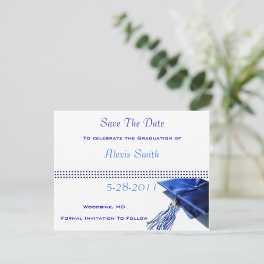 Speichern der Datumskarten - Blue Graduation Cap Save The Date (Stehend Vorderseite)