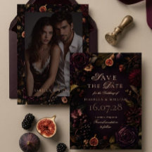 Speichert das Datum Moody Dark Burgundy Floral