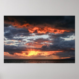 Spektakulärer Maui Sonnenuntergang mit einem strah Poster