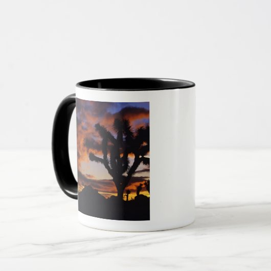 Spektakulärer Sonnenaufgang auf Joshua Tree Nation Tasse (Vorderseite Links)