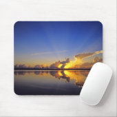 Spektakulärer Sonnenuntergang über dem kleinen Flu Mousepad (Mit Mouse)