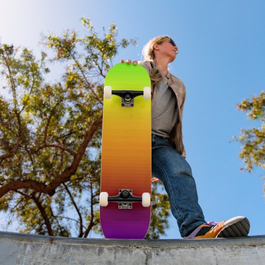 Spektrum horizontaler Farben -3 Skateboard (Außenbereich 1)