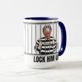 sperren Sie ihn hoch Tasse (VorderseiteRechts)