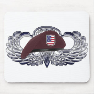 Spezialfallschirmjäger-Barett auf grundlegenden Lu Mousepad