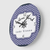 Spezialisieren Sie Navy Blau und Weiß mit dem Schi Große Wanduhr (Winkel)