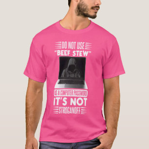 Spezialist für Netzwerksicherheit und Durchdringun T-Shirt