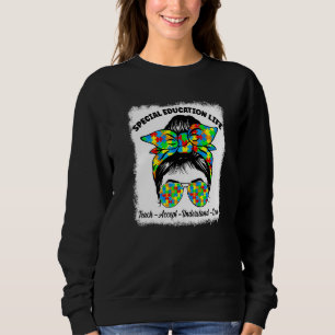 Spezielle Bildung Annehmen von Lieben verstehen Sweatshirt