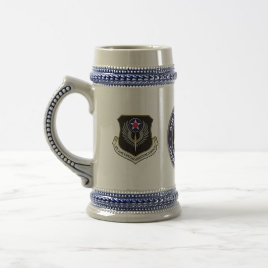 Spezielles Einsatzkommando der Luftwaffe Bierglas (Links)