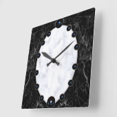 Sphere Graphics aus weißem und schwarzem Marmor Quadratische Wanduhr (Winkel)
