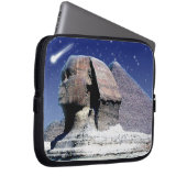 Sphinx & Comet über ägyptische Pyramiden Art Sleev Laptopschutzhülle (Vorne Rechts)