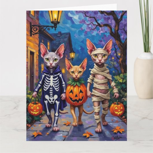 Sphynx Cats Trick-or-Treating in Halloween Costume Karte (Vorderseite)