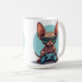 Sphynx-Katze hält Spielcontroller Kaffeetasse (VorderseiteRechts)