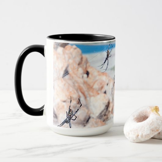 Spider City - Abhängen Tasse (Mit Donut)